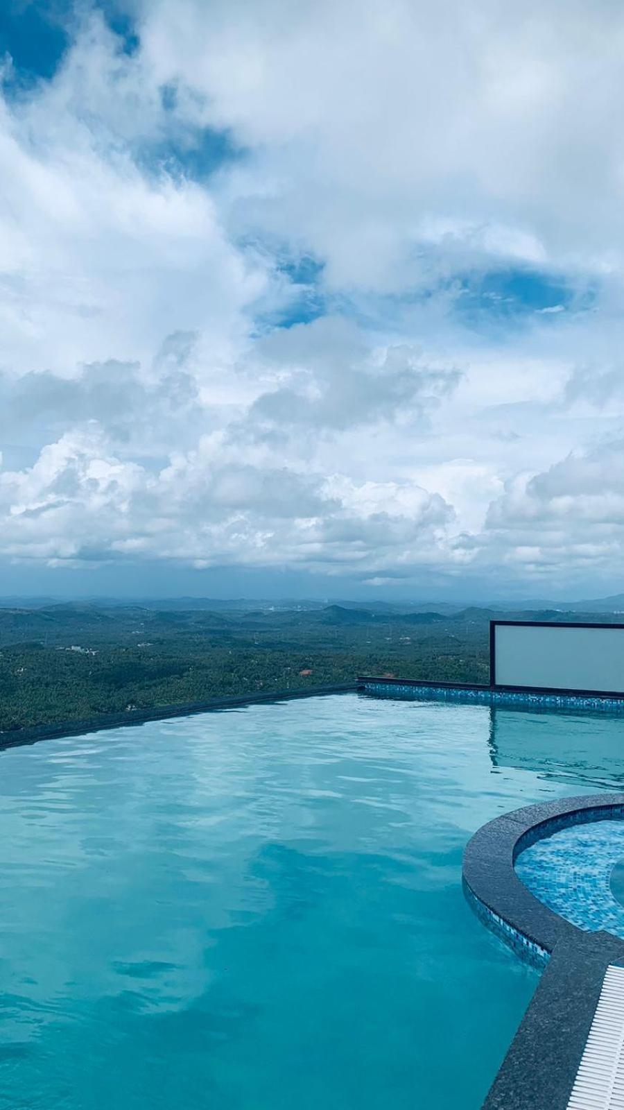Misty Green Hills Parks & Resorts Kondotty 外观 照片