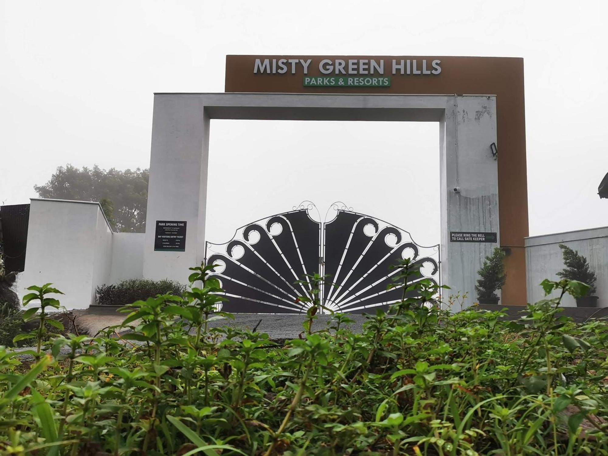 Misty Green Hills Parks & Resorts Kondotty 外观 照片