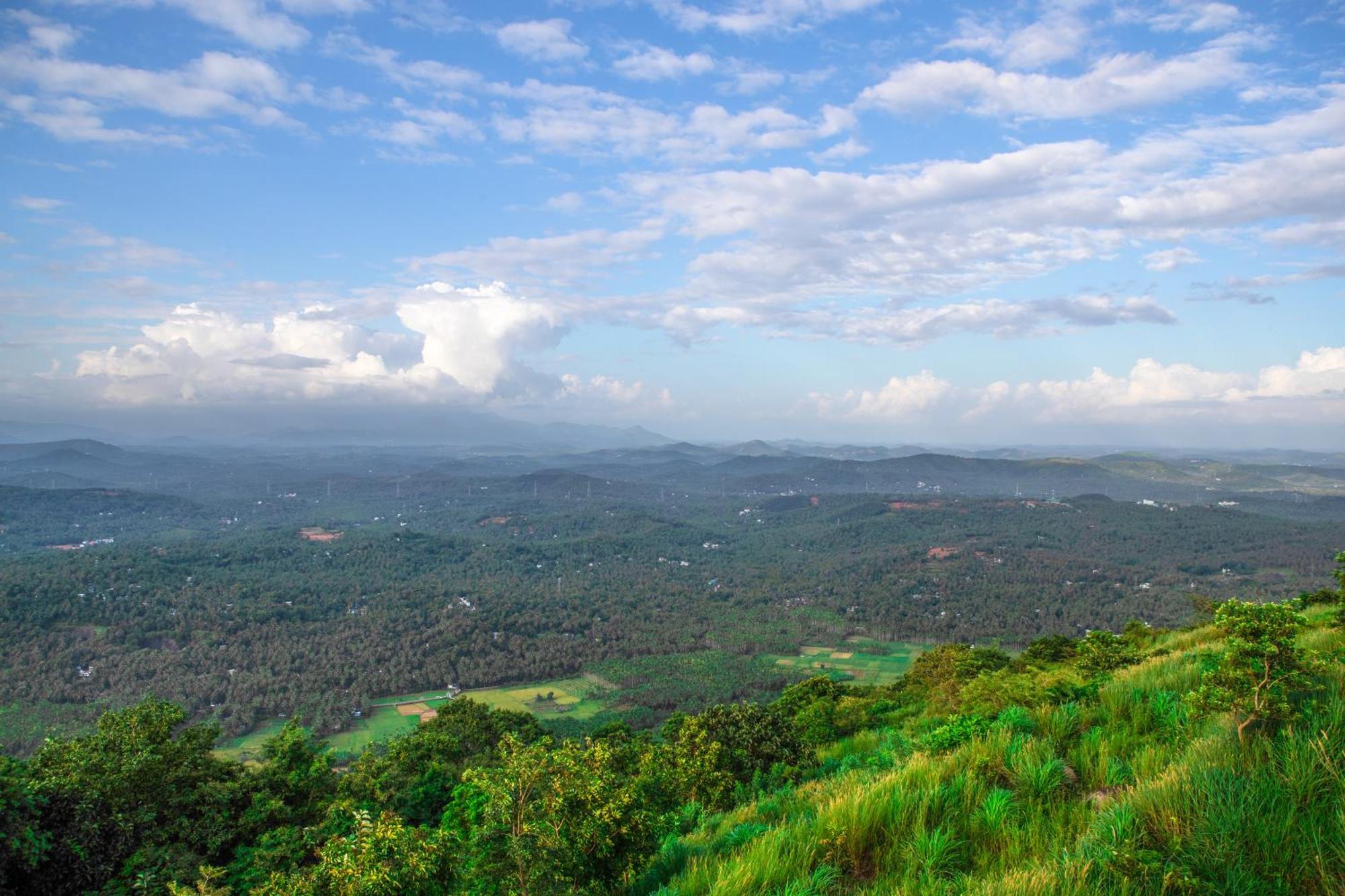 Misty Green Hills Parks & Resorts Kondotty 外观 照片