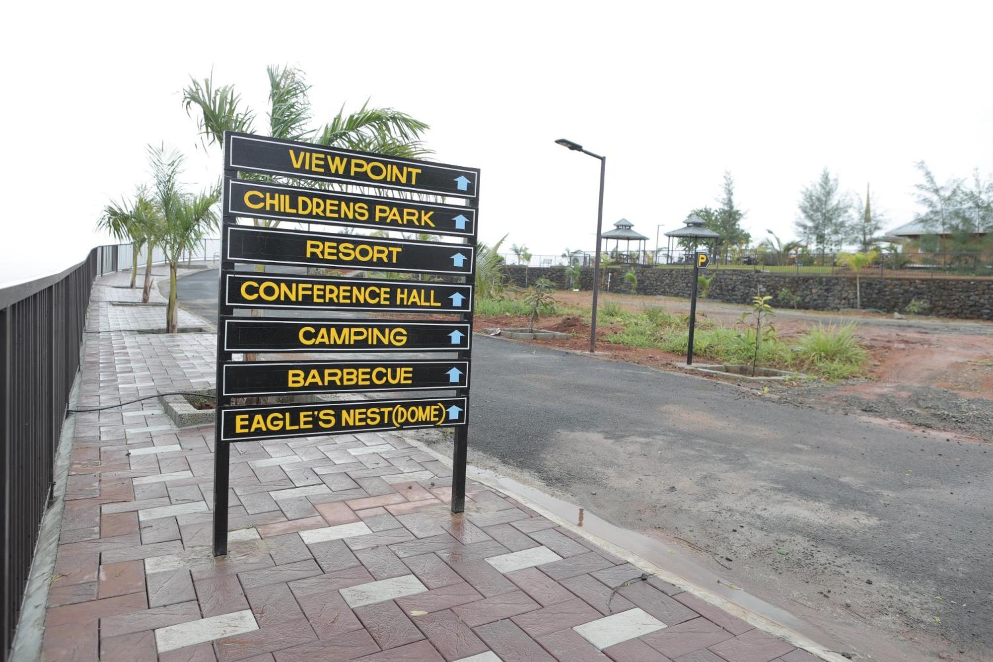 Misty Green Hills Parks & Resorts Kondotty 外观 照片