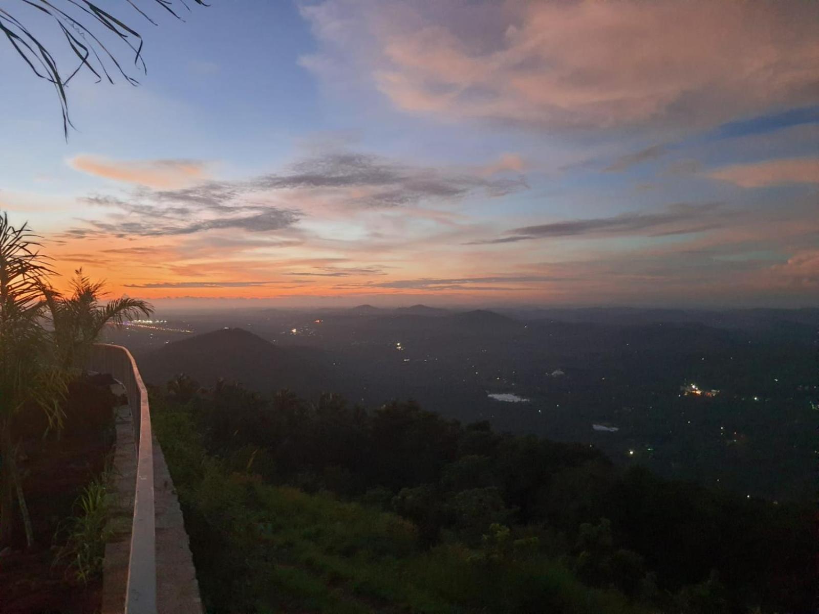 Misty Green Hills Parks & Resorts Kondotty 外观 照片